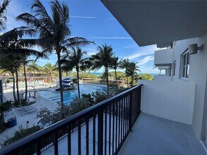 Building Photo - 9273 Collins Ave