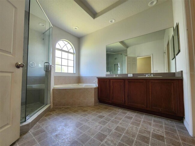 Building Photo - 14315 Huntcliff Park Way