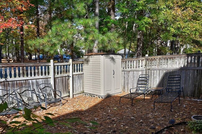 Building Photo - Community Pool-tennis courts-playground