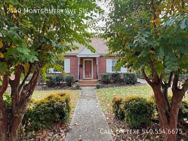 Primary Photo - 2440 Montgomery Ave SW