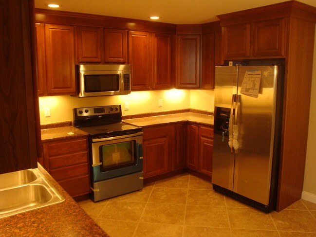 Additional Unit Kitchen - Suites on 933