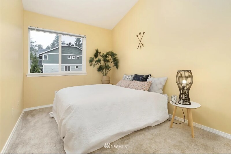 Building Photo - 19010 68th Ave NE