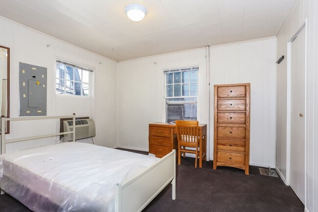 Building Photo - Available for Reservation 2026-27