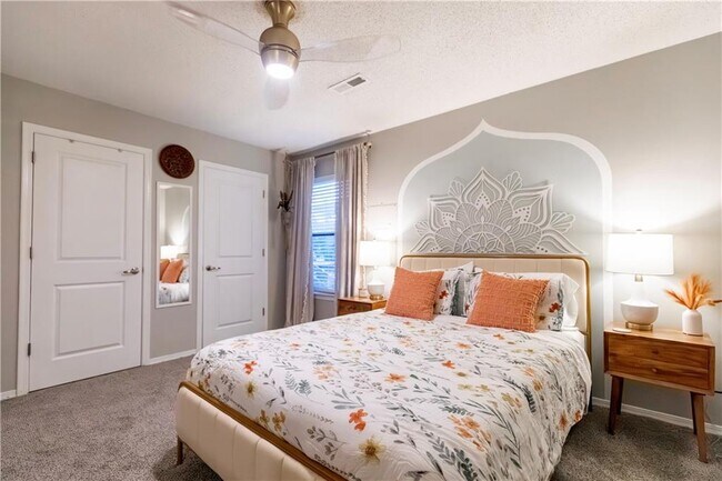 Building Photo - 1960 Wilkins Pl