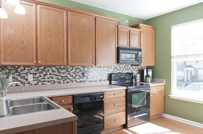 Kitchen - 8939 Camden Park Dr