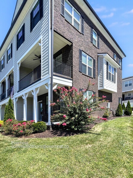 Primary Photo - 504 Whitstable Alley