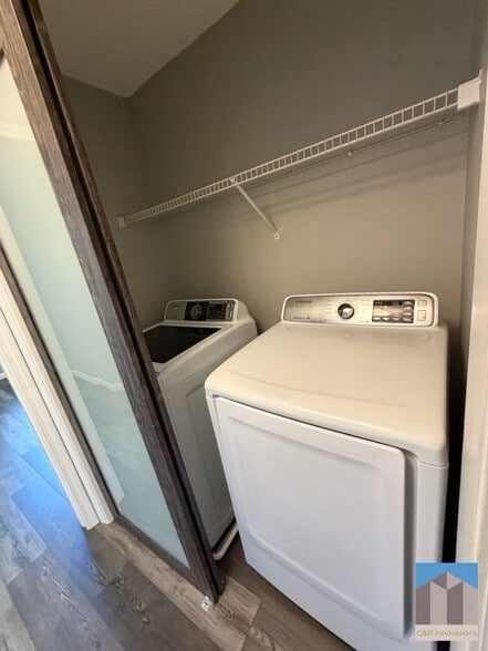 Building Photo - 133 McGill Park Ave NE