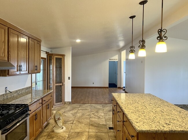 Building Photo - 5296 Comanche