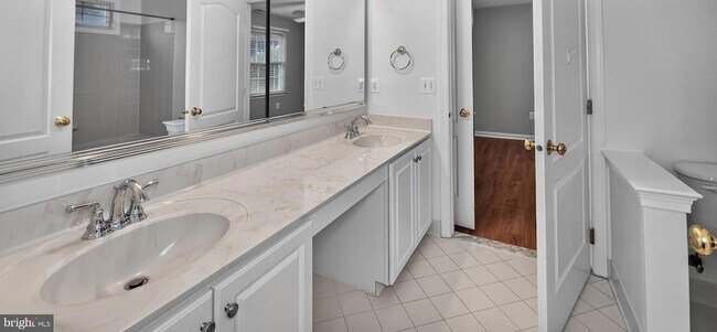 Building Photo - 6933 Sandy Creek Ct