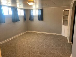 Building Photo - 615 19th St