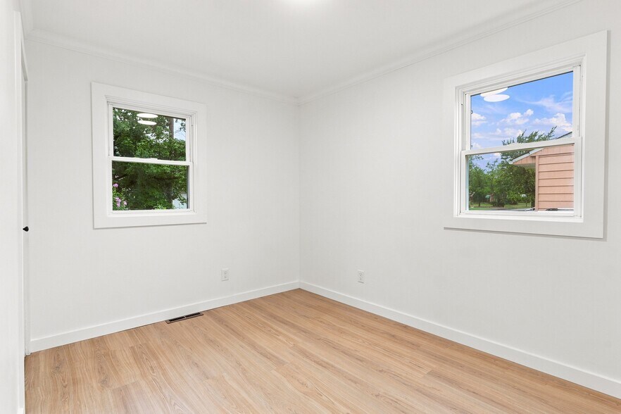 Building Photo - 41 Cranbrook Rd