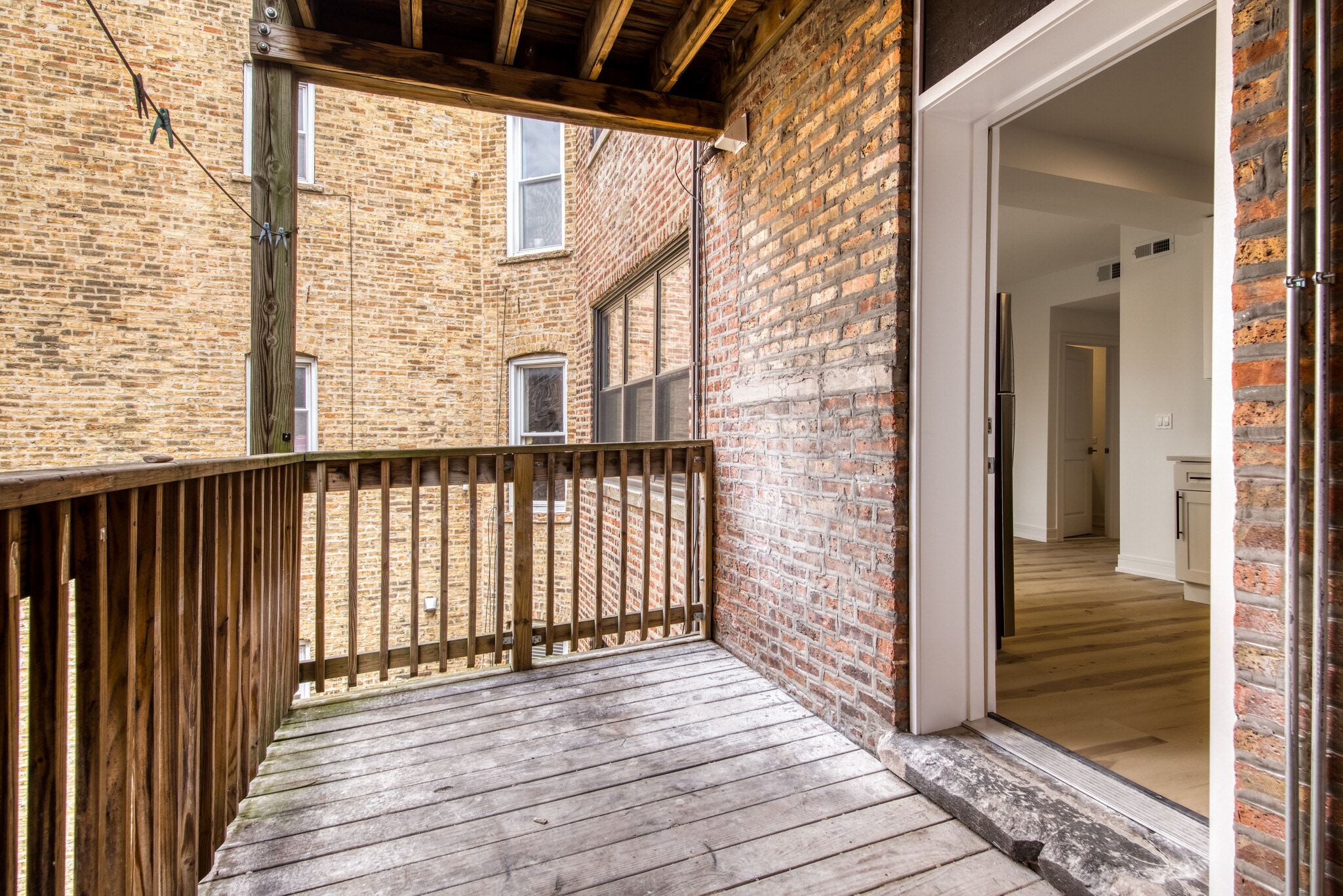 Building Photo - 1906 N Whipple St