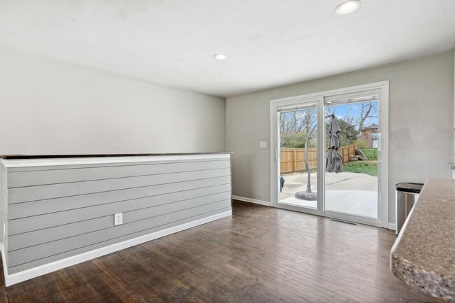 Building Photo - 3 Bedroom Ranch Home