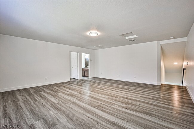 Building Photo - 6744 Philharmonic Ave