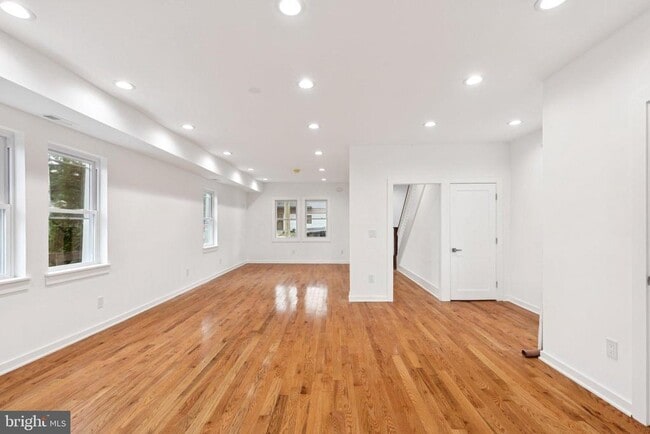 Building Photo - 65 Limekiln Pike