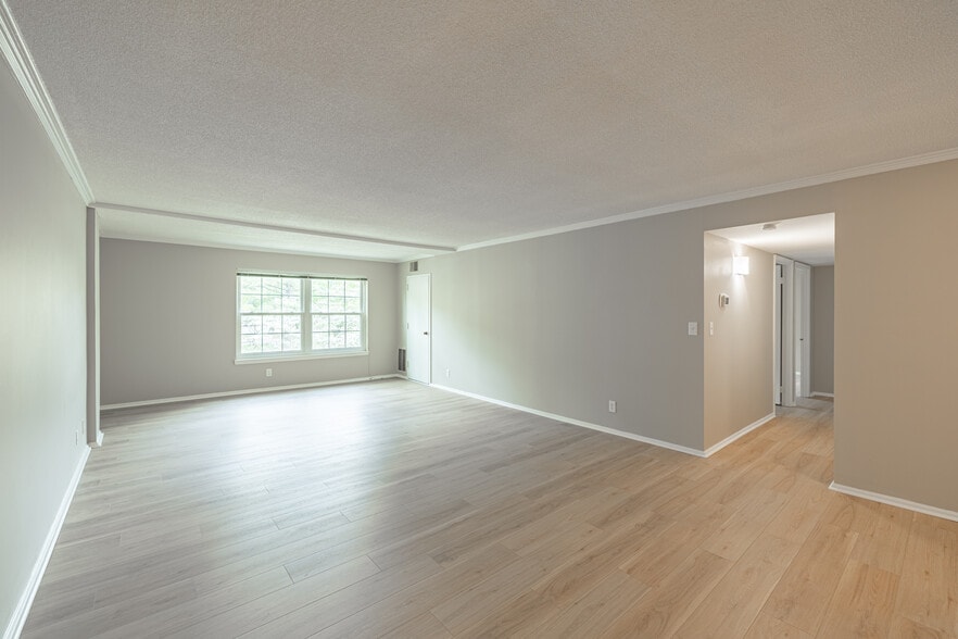 Building Photo - 7651 Tremayne Pl