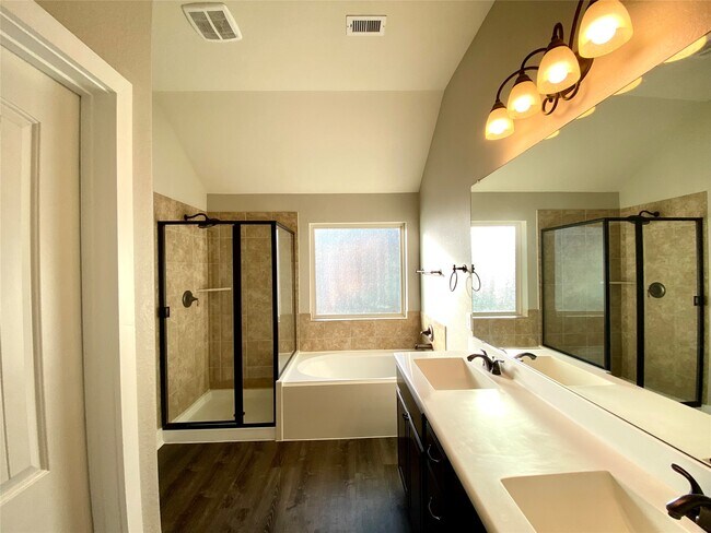 Building Photo - 8615 Sweet Pasture Dr