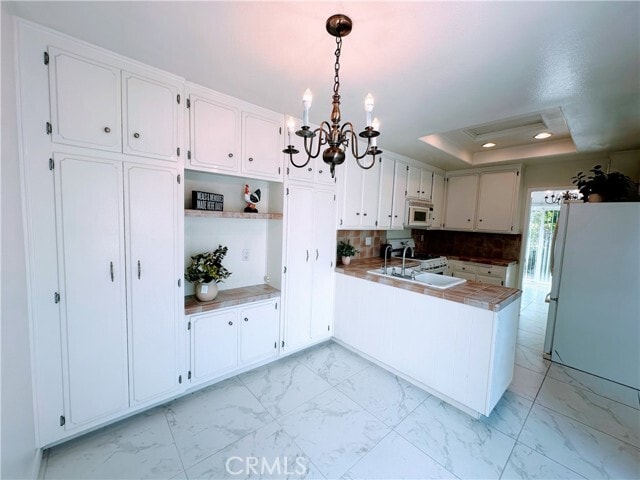 Building Photo - 11 Pebblewood