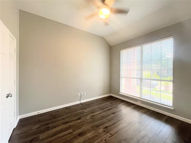 Building Photo - 5409 Highlands Dr