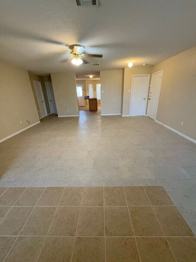 Building Photo - AVAILABLE SOON!