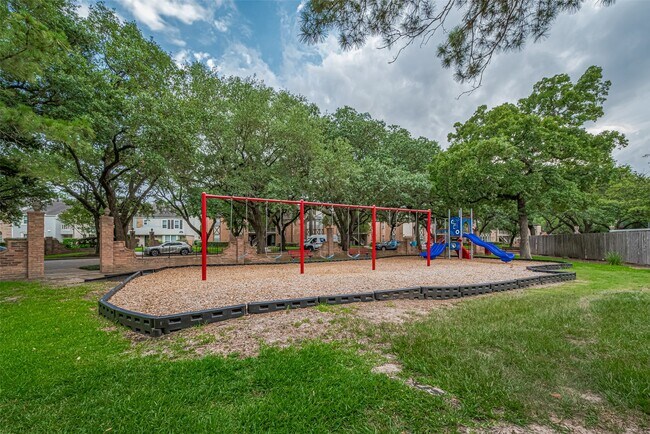 Building Photo - 811 Wax Myrtle Ln