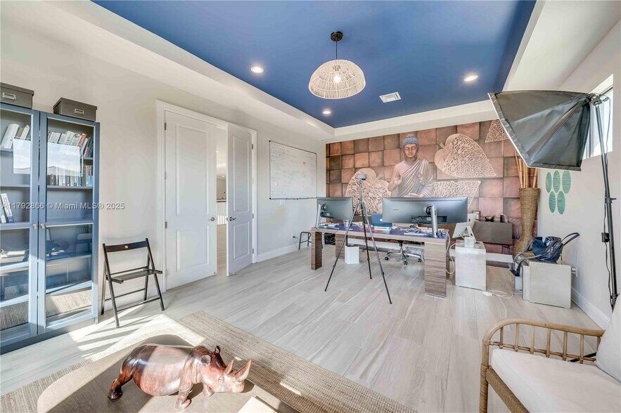 Building Photo - 17130 Magnolia Estates Dr