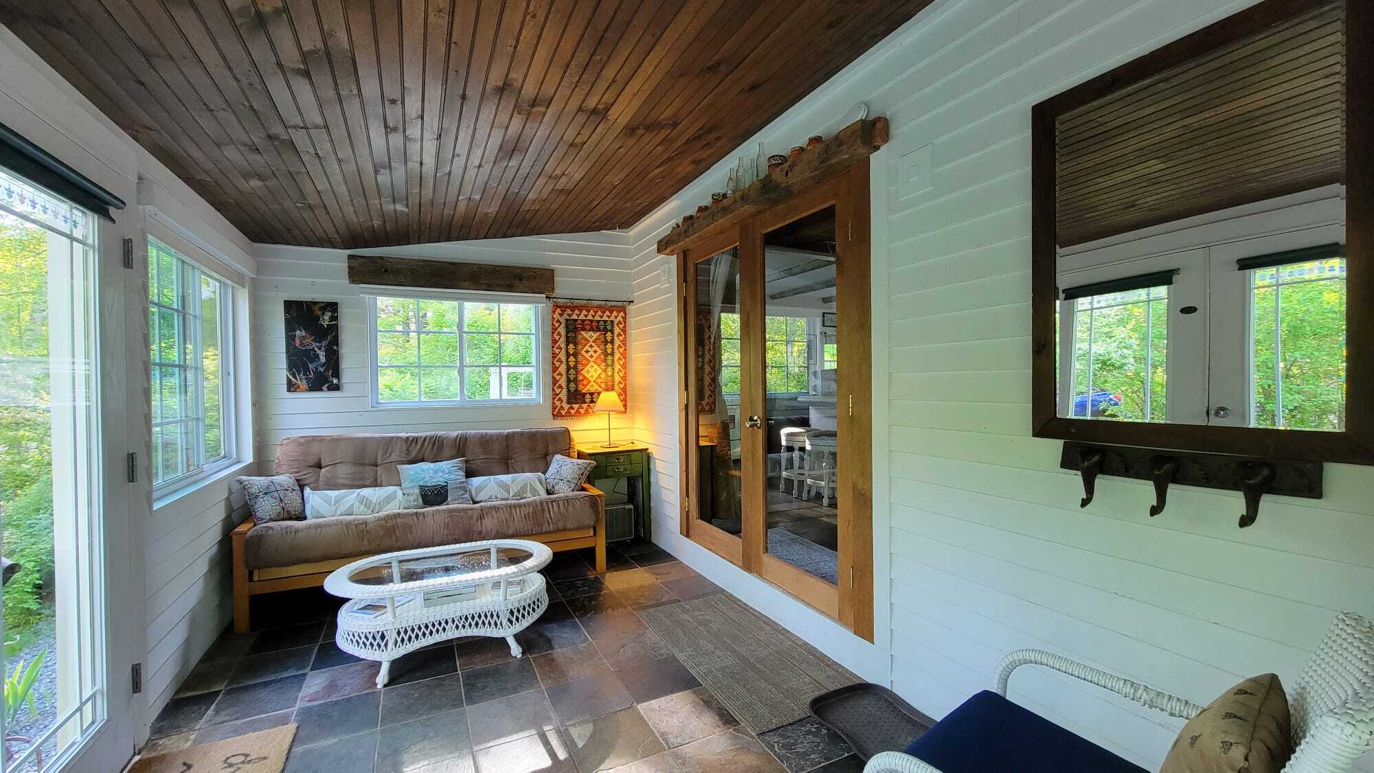sun porch ( not heated) - 50 Mountain View Estates Rd