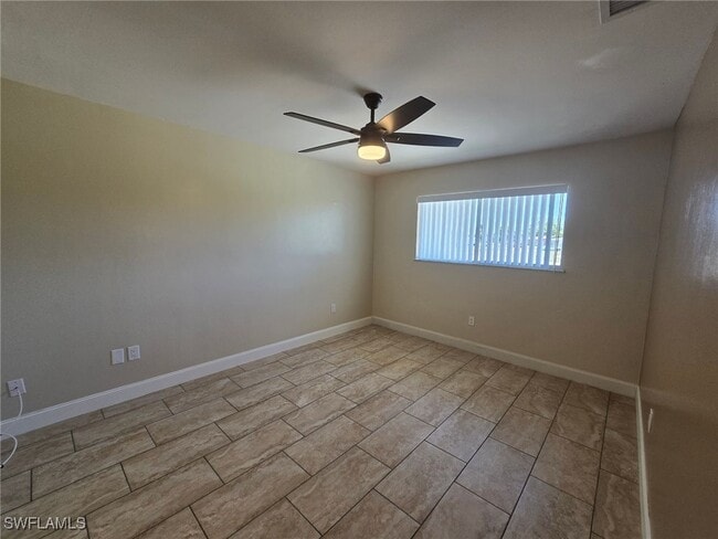 Building Photo - 960 Hearty St