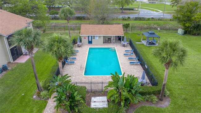 Building Photo - 4300 Hector Ct