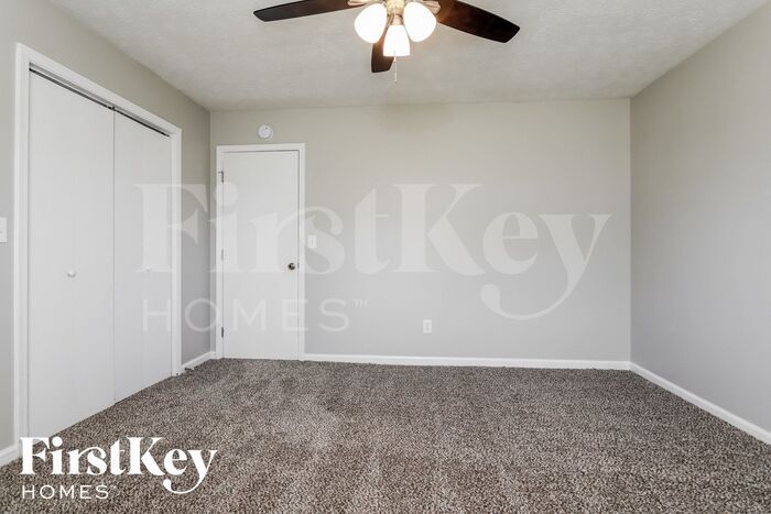 Building Photo - 64 Blanc Way