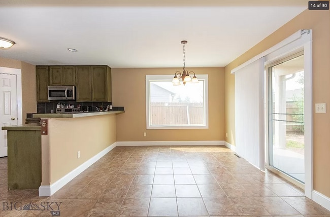 Building Photo - 4 Bedroom Home in River Rock