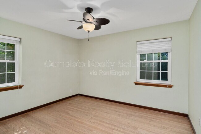 Building Photo - 5442 Bancroft Ave