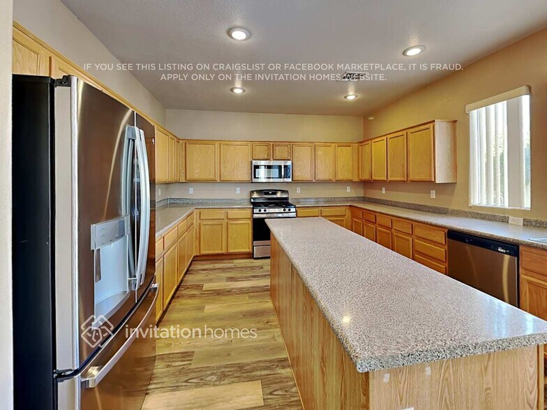 Building Photo - 926 Dawn Valley Dr