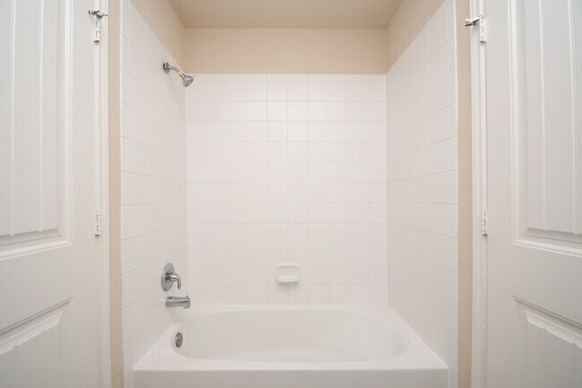 Building Photo - 29251 Jacobs River Dr