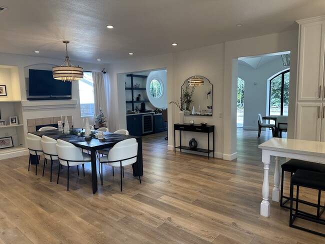 Building Photo - 40308 Vista Pelona Dr