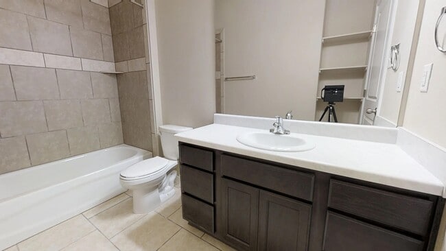 Building Photo - ALL TILE LUXURY DUPLEX IN KILLEEN CLOSE TO FORT HOOD ONLY $1395!!!!