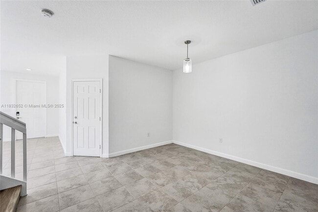 Building Photo - 5013 Vulcan Way