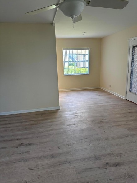 Building Photo - 548 Normandy Ln