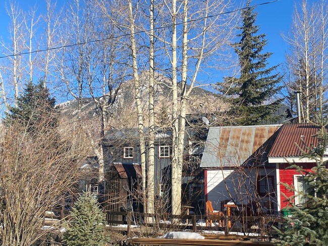 Building Photo - Accessory dwelling on the creek!