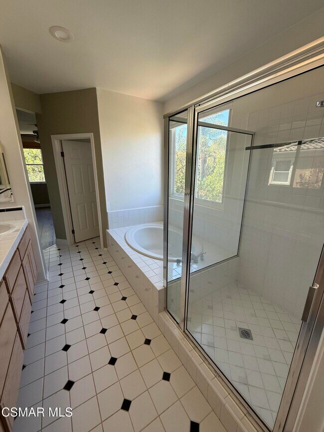 Building Photo - 4017 Havenridge Ct