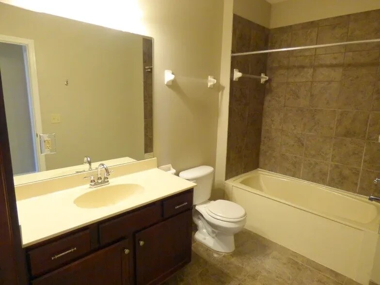 Second Bathroom - 721 Litty Ct