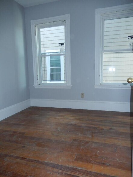Primary Photo - 7 Greenmount St