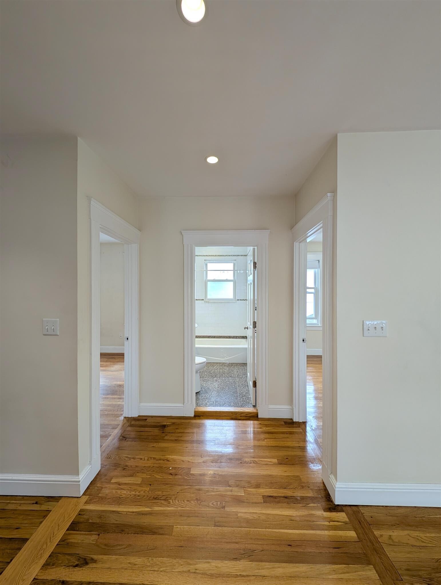 Building Photo - 7 Bonner Ave