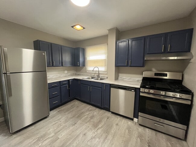 Building Photo - 2552 Sarvis Ct