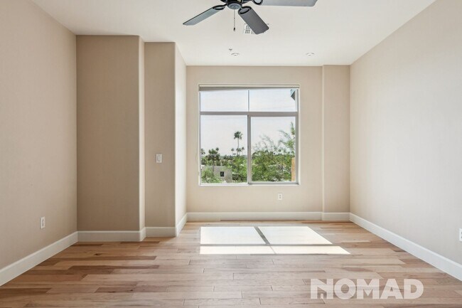 Building Photo - Charming 3BR Townhome in Scottsdale