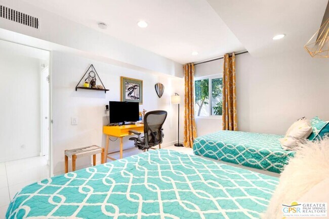 Building Photo - 3963 Cll San Antonio