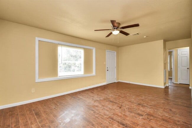 Building Photo - 5714 Doulton Dr