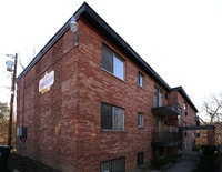 Building Photo - 3209 Bishop Street