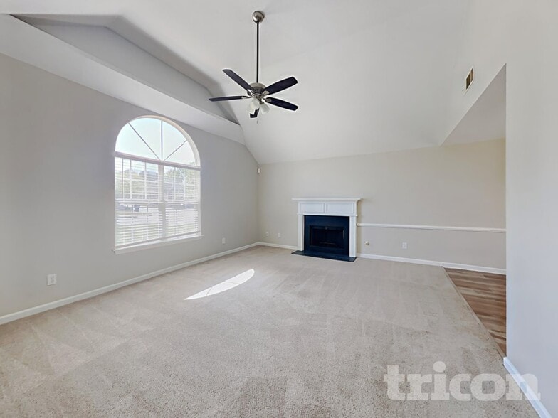 Building Photo - 1057 Misty Meadows Point