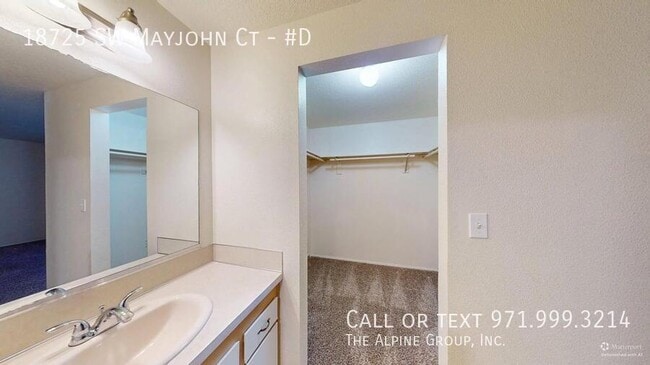 Building Photo - 18725 SW Mayjohn Ct
